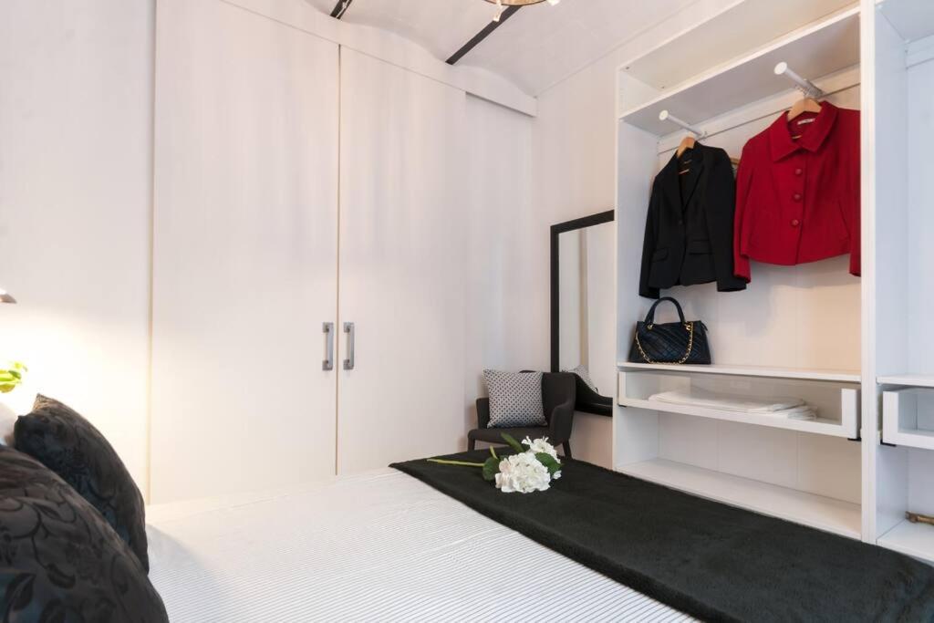 Benet Mercad Free Wi-fi Newly Renovate Appartement